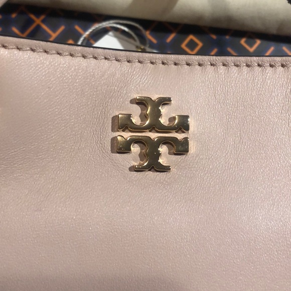Tory Burch Shoulder tote - Carter Small Convertible Tote in Shell Pink - Picture 3 of 14